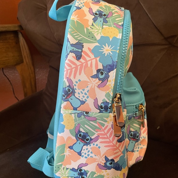 Disney Stitch mini backpack floral Lilo and NWT - Picture 3 of 3